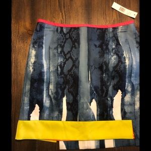 Tahari mini skirt